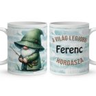 Névvel kérhető - Horgász manó esőben mintás bögre