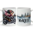 Névvel kérhető - Jó gurit - Motoros manó lány mintás bögre