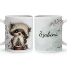 Névvel kérhető - Cuki karácsonyi mosómaci hógömbbel mintás bögre