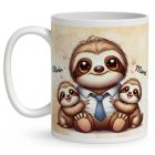 Névvel kérhető - Cuki lajhár Nyakkendős Apa és két gyerek mintás bögre