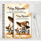 Személyre szabható - Őszi manó lány és a mókusok mintás A6-os füzet