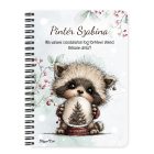 Személyre szabható - Cuki téli mosómaci hógömbbel mintás A6-os füzet