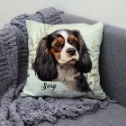 Névvel kérhető - Trikolor Cavalier King Charles spániel portré mintás párna