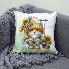 Névvel kérhető - Szép szemű hintázó napraforgós manó mintás párna
