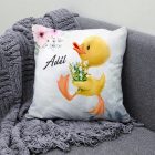 Névvel kérhető - Tündéri kiskacsa virágcsokorral mintás párna
